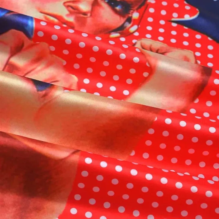 YiLi Rosie The Riveter Square Scarf: Women's Classic Style
